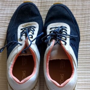 TOMS Women's Navy and White Shoes